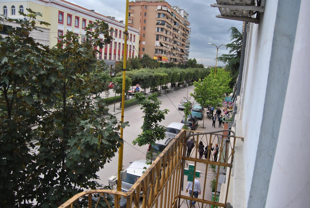 Hotel Republika Tirana Exterior foto